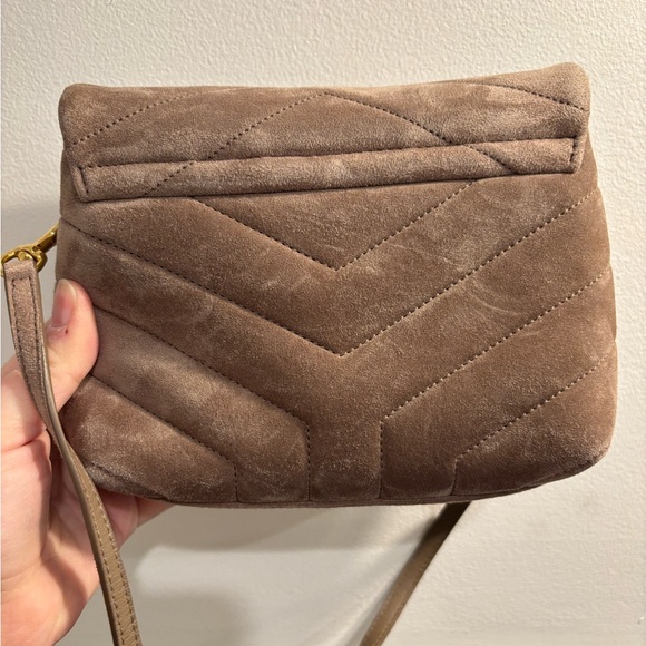 Yves Saint Laurent Brown Suede Crossbody Bag - Picture 2 of 9